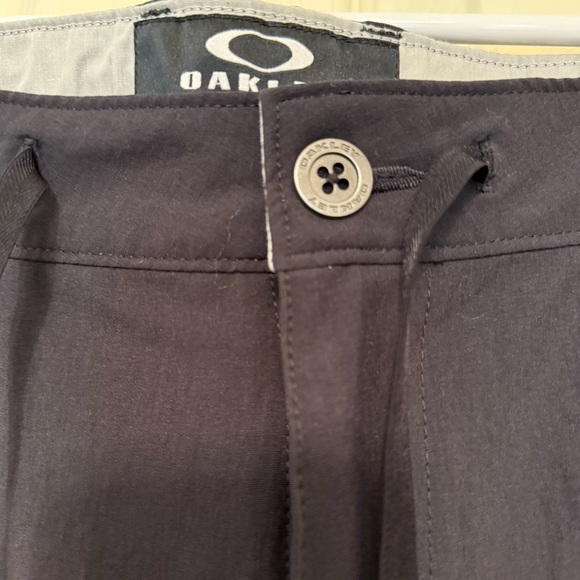Oakley -Men’s Black Joggers Size 38W 32L - Picture 8 of 9
